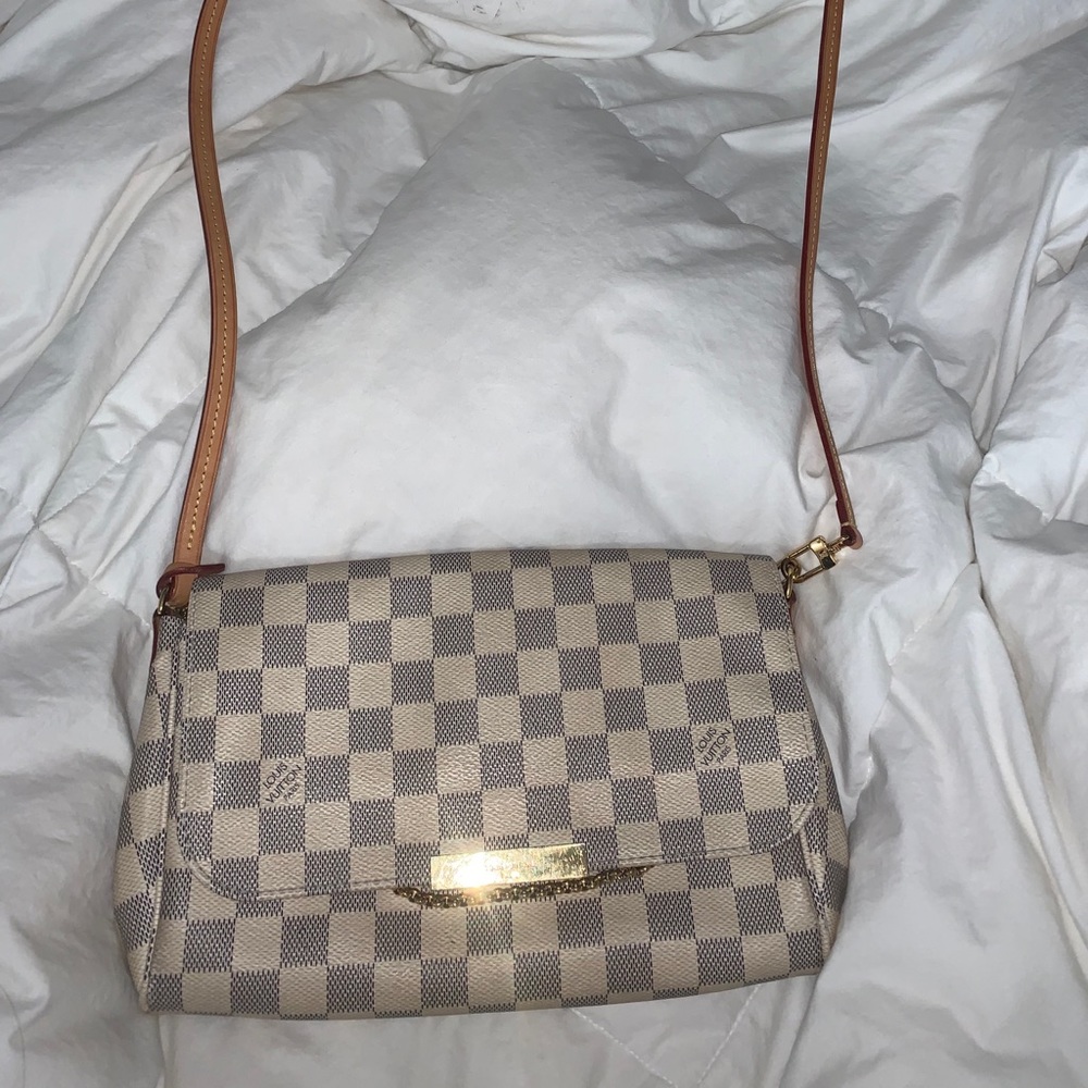 Louis Vuitton favorite cross body